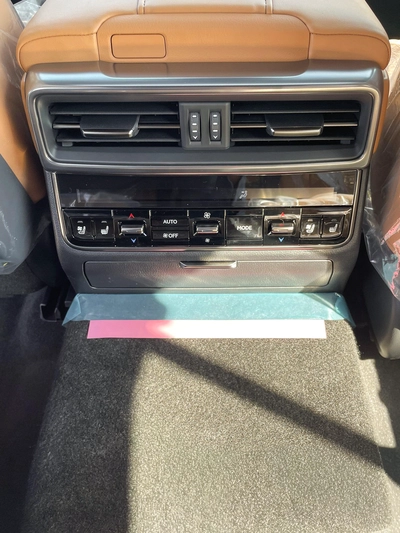 LEXUS LX700 HYBRID ( FULL OPTION WITH AUTO PARK ) 2025 GCC-11