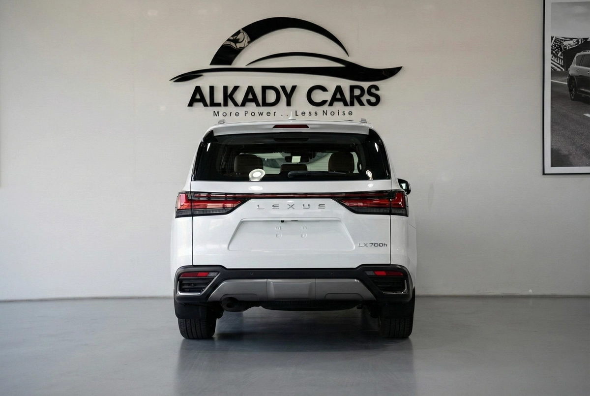 LEXUS LX700 HYBRID ( FULL OPTION WITH AUTO PARK ) 2025 GCC-10-10