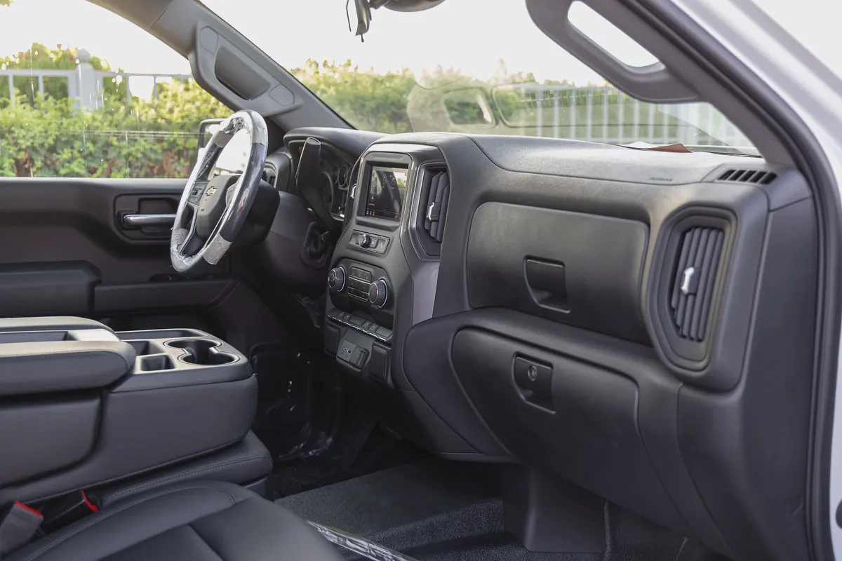 CHEVROLET SILVERADO | V8 | 5.3L | 4WD | GCC | 2025  (Export)-18-18