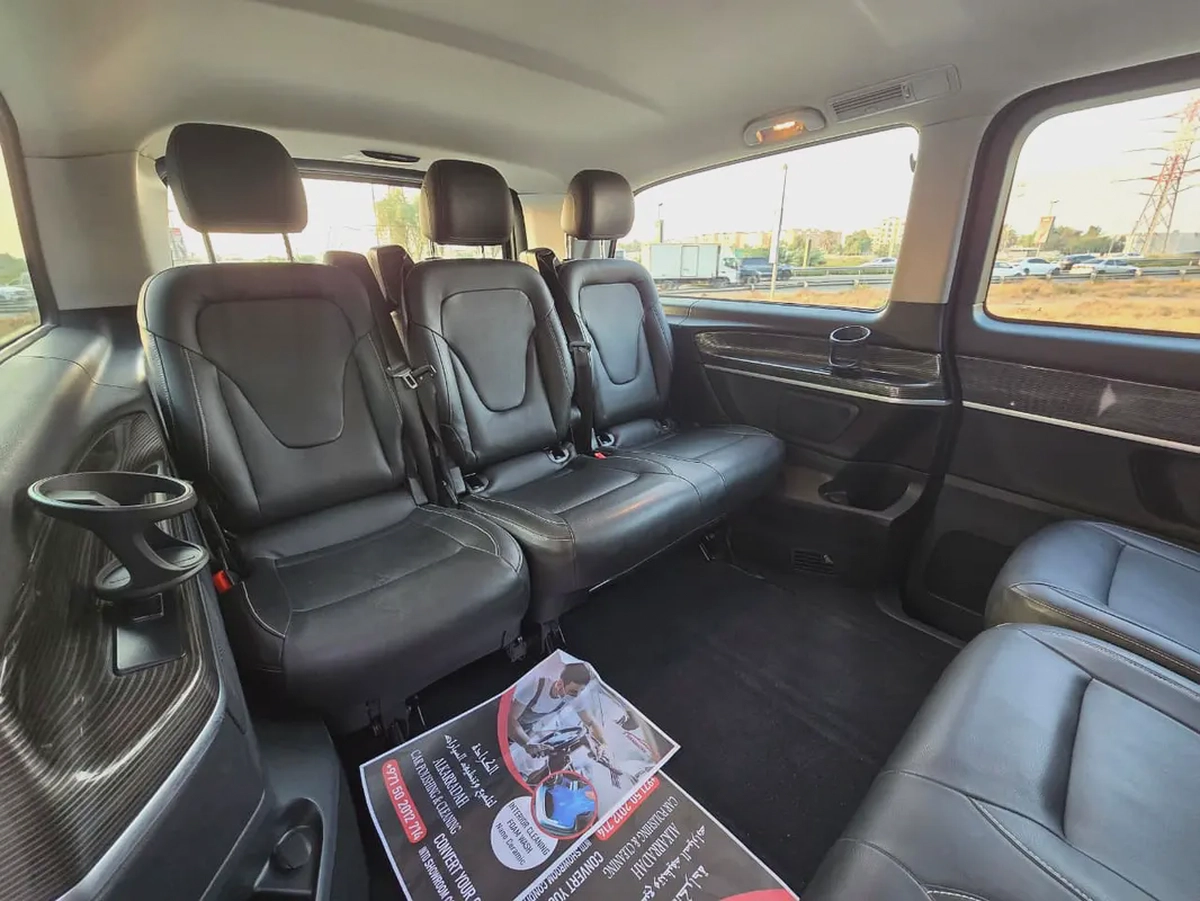 MERCEDES V-250 GCC 2023 // 2KEYS // PERFECT CONDITION // 8SEATS // ACCIDENT FREE