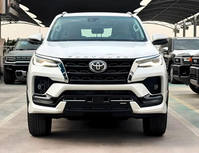 Toyota Fortuner SR5 || 2.8L DIESEL V4 4WD | RADAR | 360*CAMERA | AUTO AC (CODE # FD6FO)-1