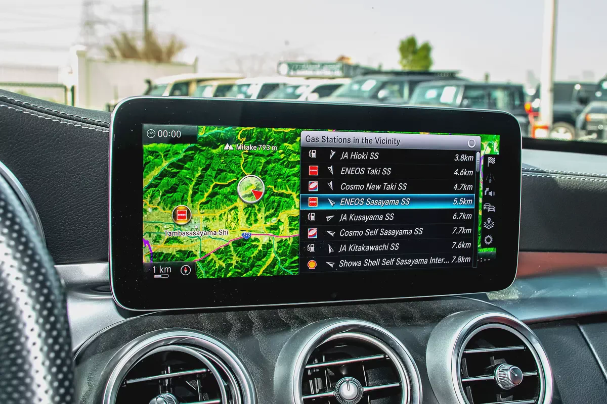 Mercedes-Benz C-Class C43 AMG 2019 Japanese Specs-10-10