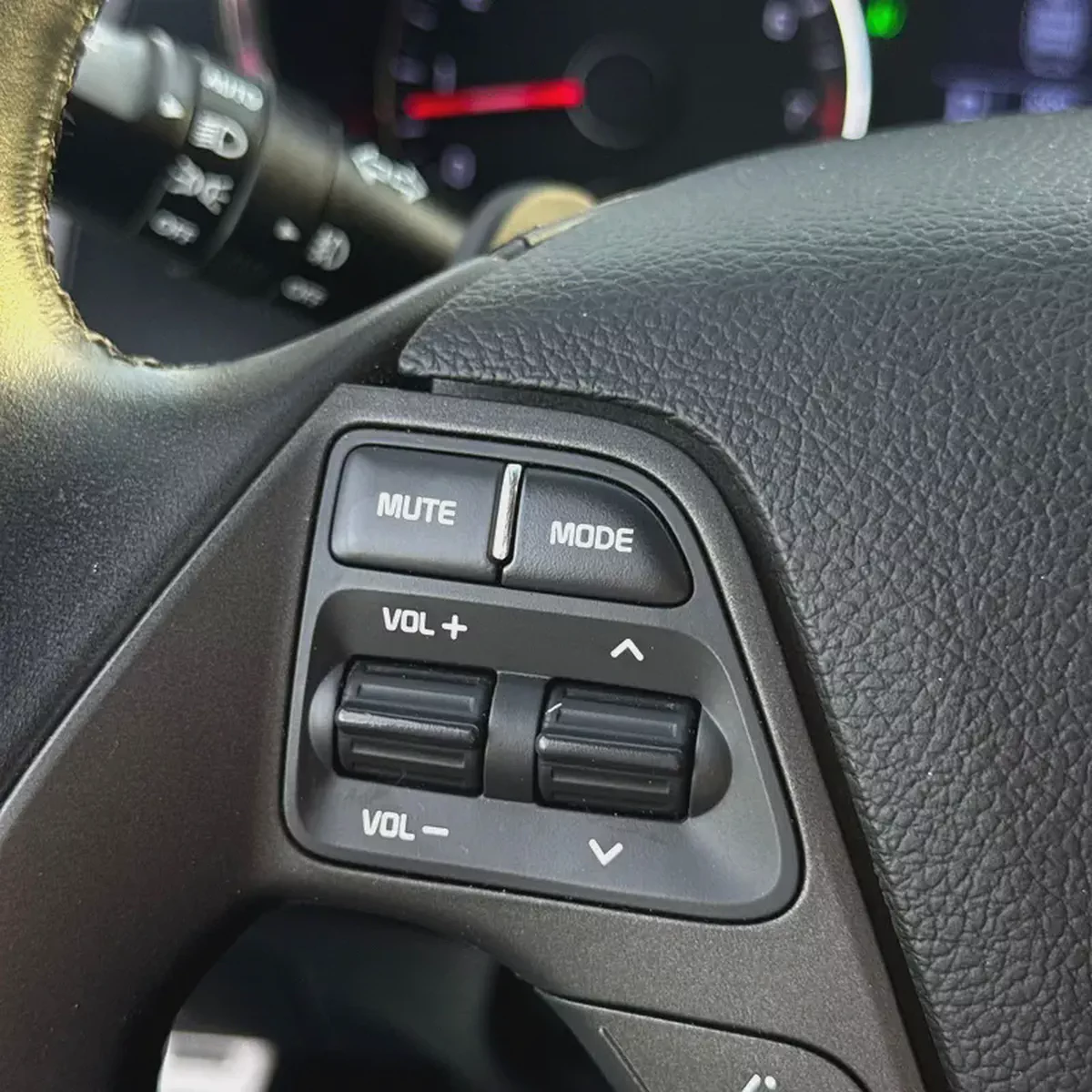 2013 Kia K3 - Korean Specs - Excellent Condition-12-12