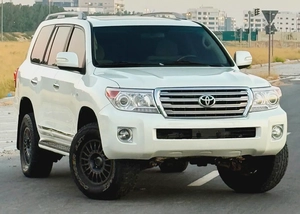 Toyota Land Cruiser GXR V6 4.0L Model 2011 Full Options