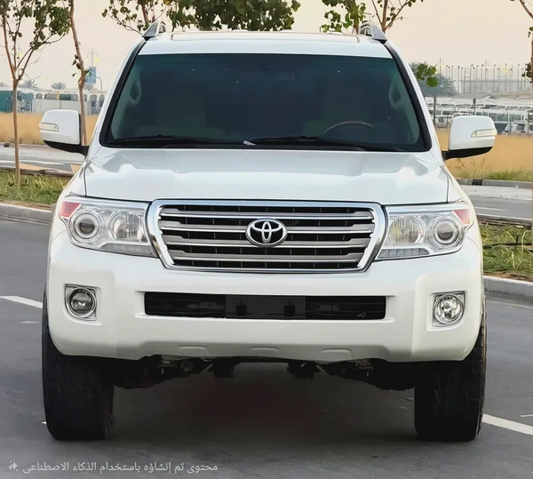 Toyota Land Cruiser GXR V6 4.0L Model 2011 Full Options