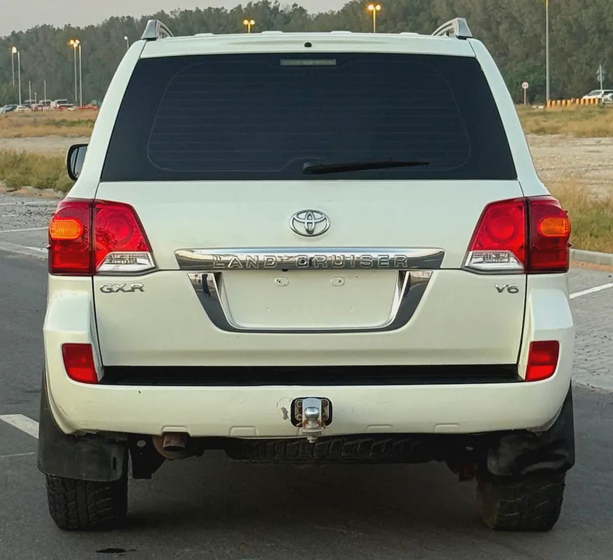 Toyota Land Cruiser GXR V6 4.0L Model 2011 Full Options-5-5