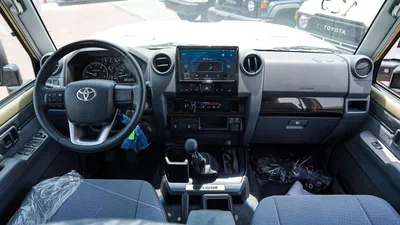 Toyota Land Cruiser 70 HT VXR LC76 LX-7