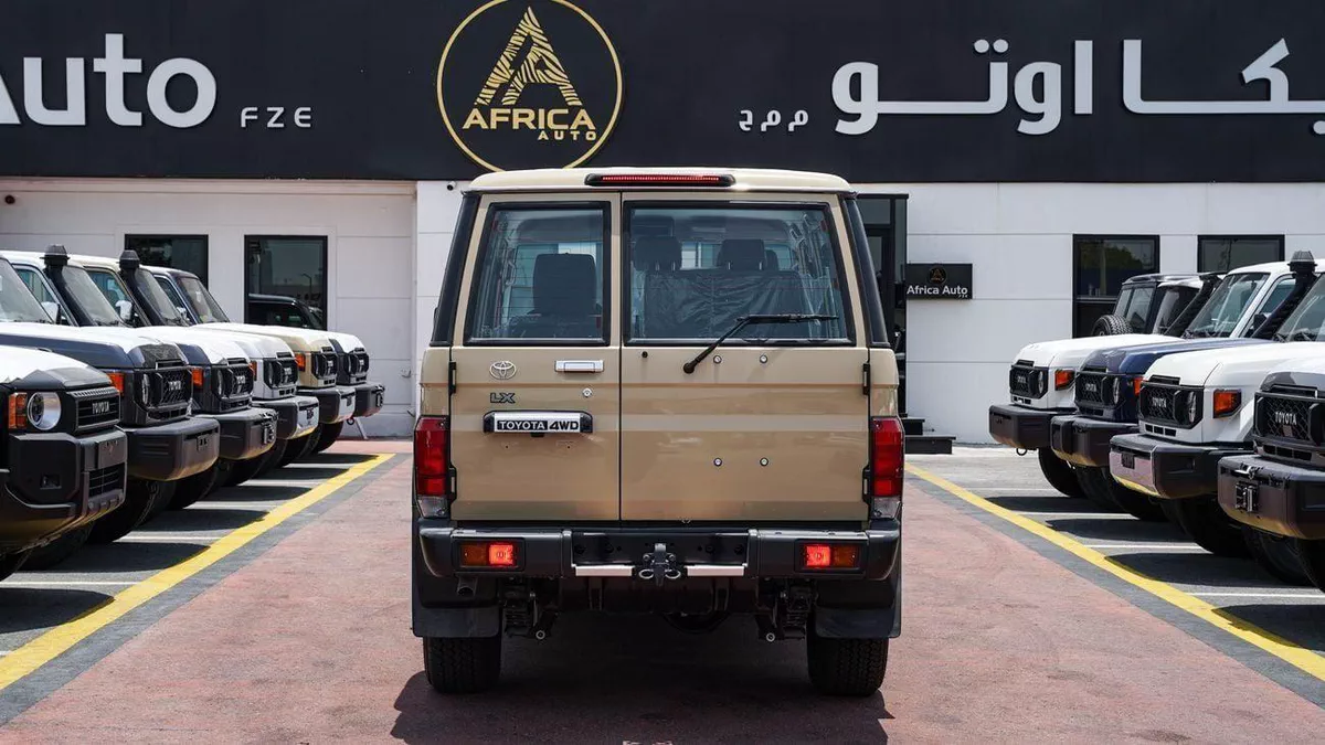 Toyota Land Cruiser 70 HT VXR LC76 LX-13-0