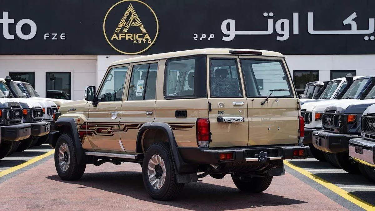 Toyota Land Cruiser 70 HT VXR LC76 LX-14-0