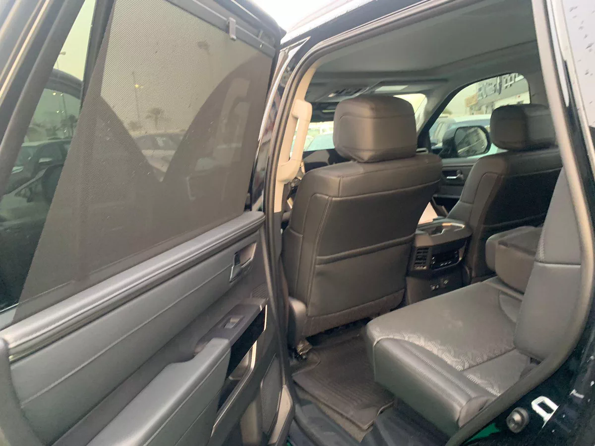 New Toyota Sequoia-12-12