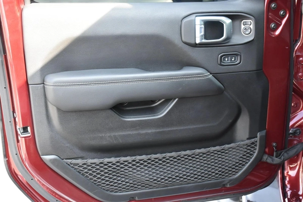 JEEP WRANGLER SAHARA 4XE 2021 | RED