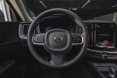 Volvo XC60 2024-17