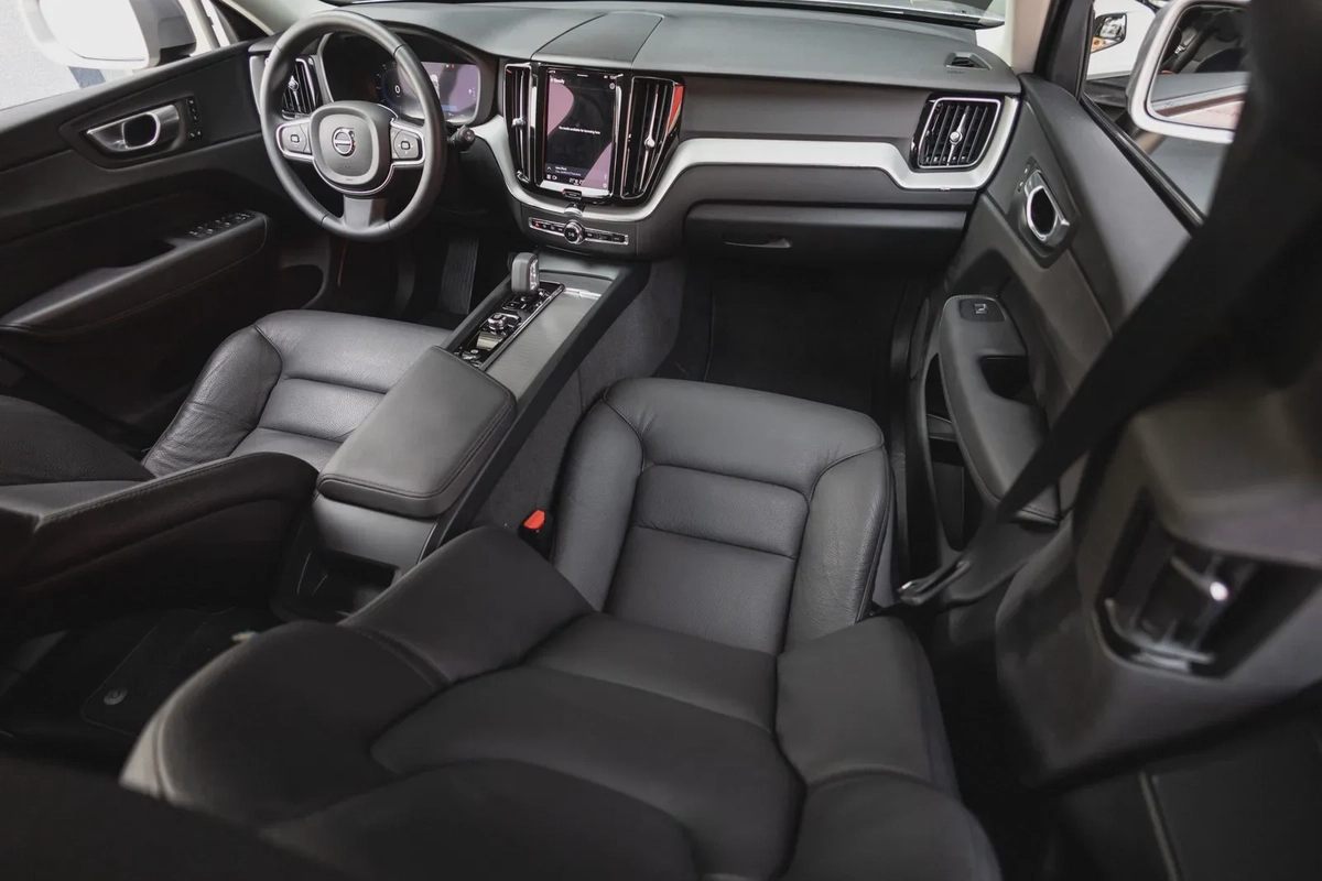 Volvo XC60 2024-14-14
