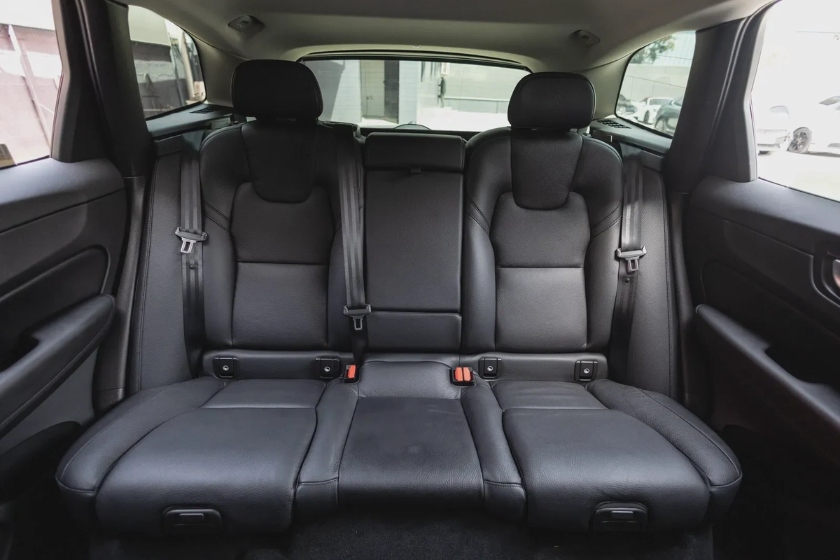 Volvo XC60 2024-12-12