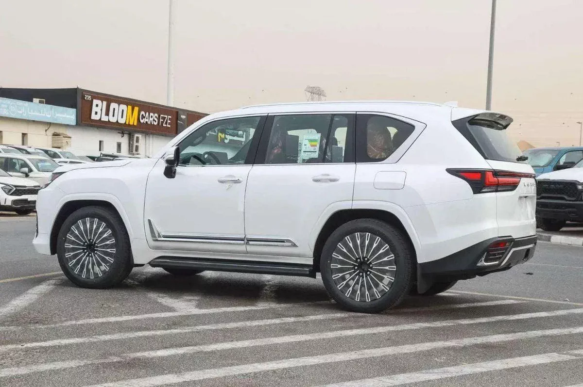 Lexus LX600 VIP LX 600 VIP 3.5L-5-0