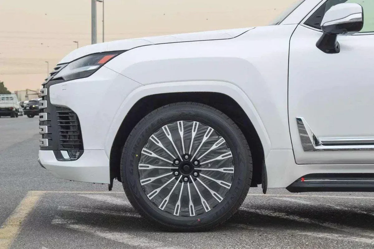 Lexus LX600 VIP LX 600 VIP 3.5L-6-0