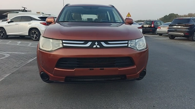 Mitsubishi Outlander GLX 2014 | GCC Specs | Well Maintained-3