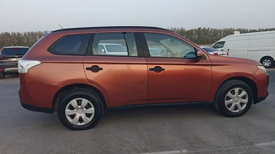 Mitsubishi Outlander GLX 2014 | GCC Specs | Well Maintained-4