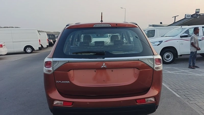 Mitsubishi Outlander GLX 2014 | GCC Specs | Well Maintained-8