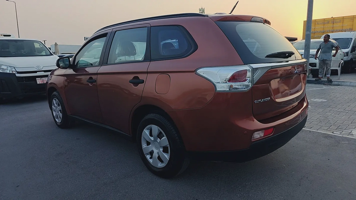 Mitsubishi Outlander GLX 2014 | GCC Specs | Well Maintained-11-11