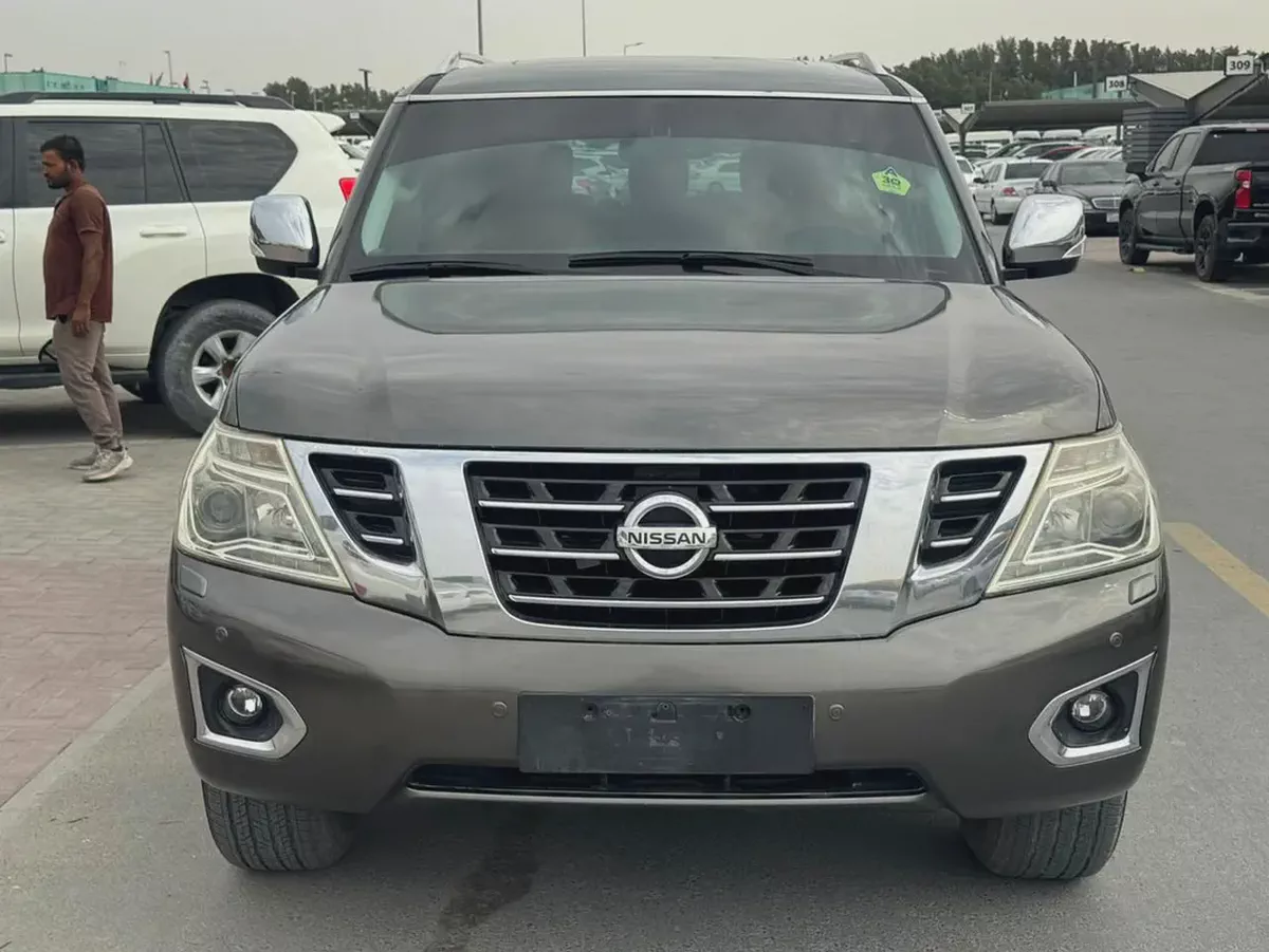 Nissan patrol 2015 Gary color fullopshin GCC calen cR