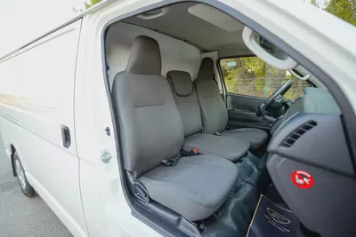 Hiace Standard Roof | Chiller Van | GCC Specs | Ref#T26310-9