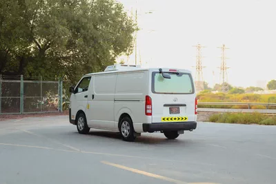 Hiace Standard Roof | Chiller Van | GCC Specs | Ref#T26310-3