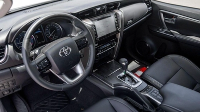 Toyota Fortuner Toyota Fortuner 2.8L Diesel Full Option 2024-11