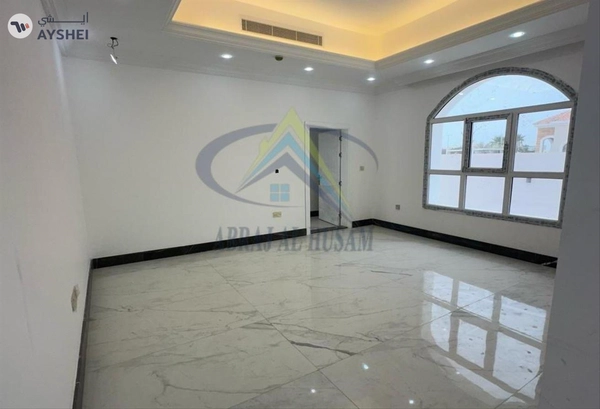 Villa for sale in Al Merief, Khalifa City