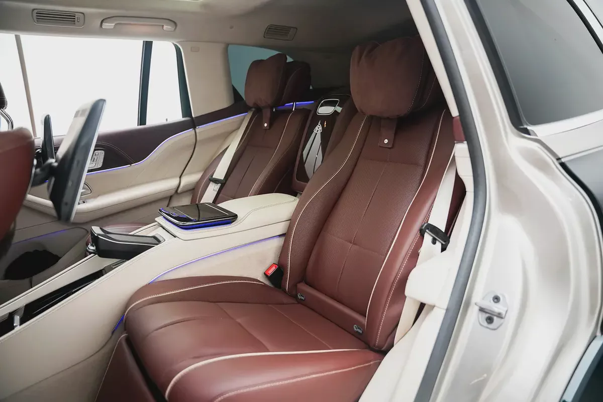 2023 Mercedes-Maybach GLS-Class GLS 600 with Warranty and service contract-15-15