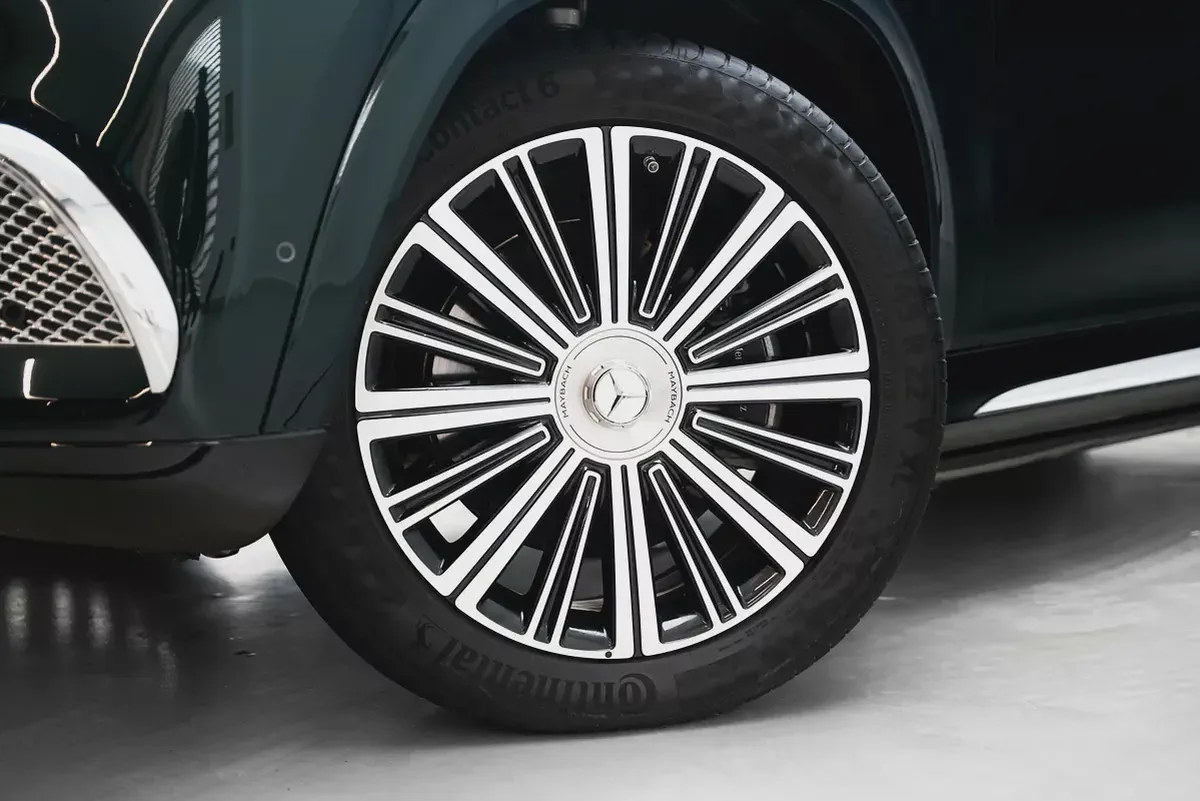 2023 Mercedes-Maybach GLS-Class GLS 600 with Warranty and service contract-18-18