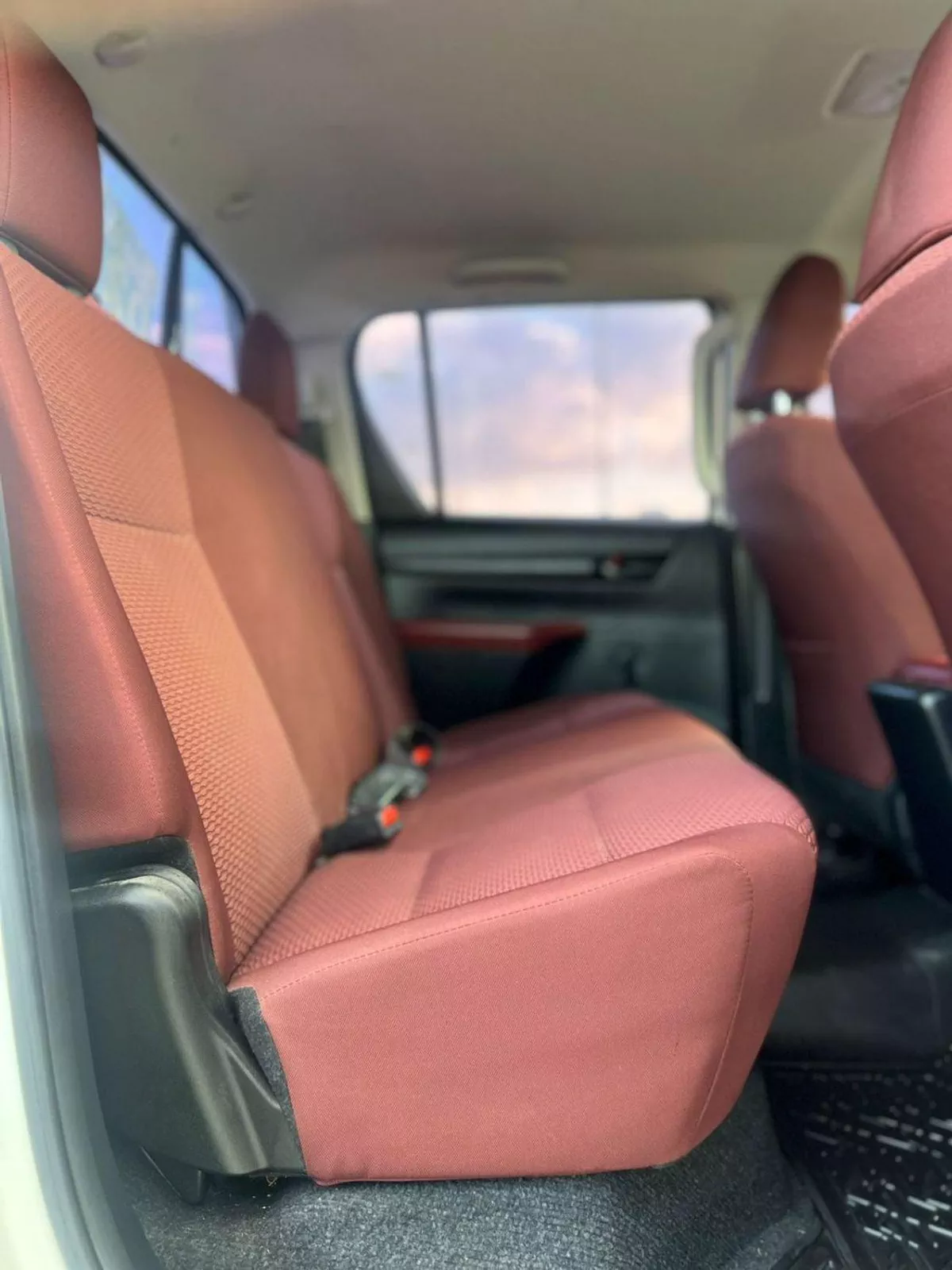 Toyota Hilux GLX 2022 Toyota Hilux 2.7L V4 - 4x4 AWD Original Paint - GCC - Patrol Automatic-16-0