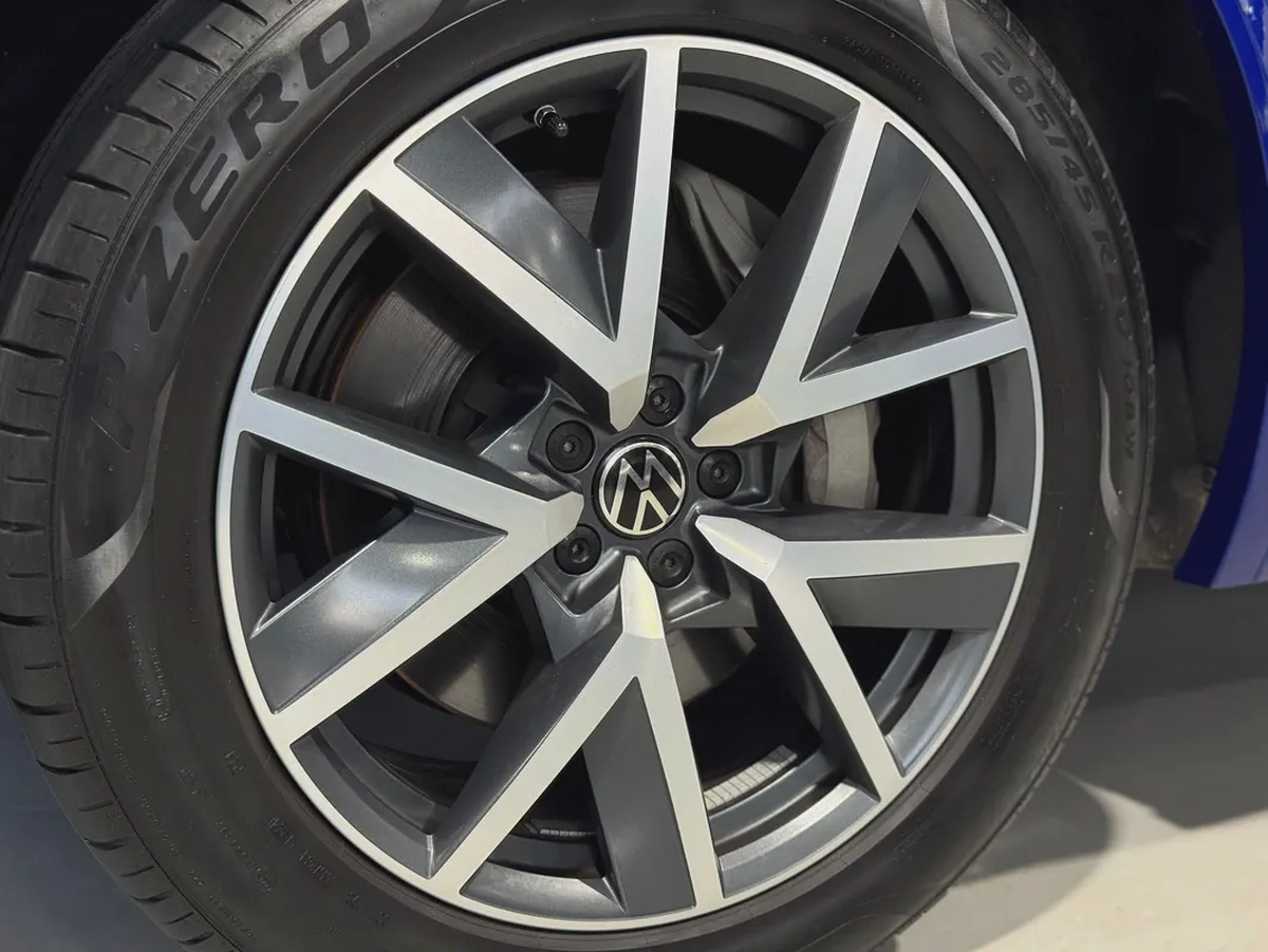 Volkswagen Touareg R-Line | 2024 | GCC Specs | Full Option | Low Mileage-3-3