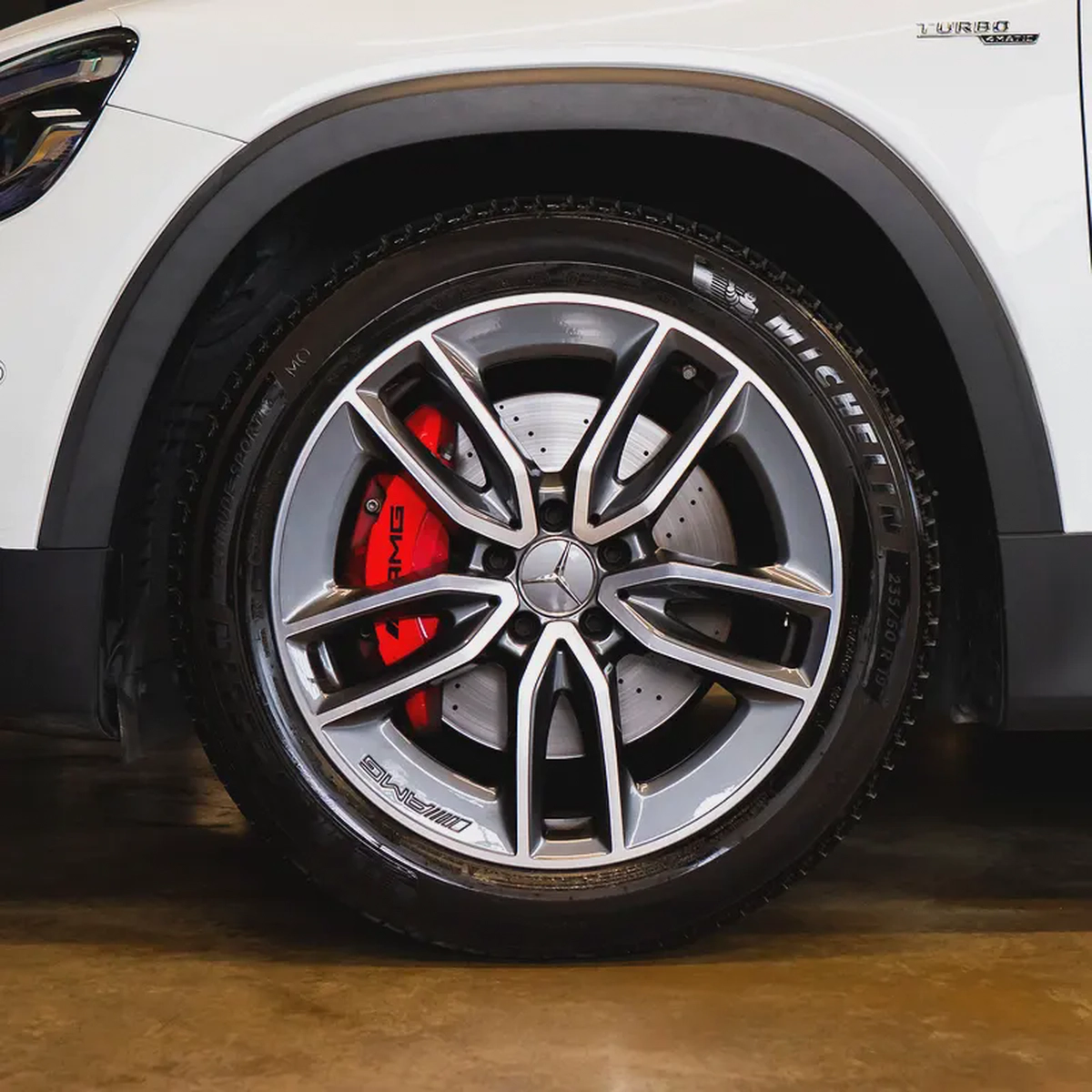 AED 3,065 p.m • 0% Downpayment • Mercedes GLB 35 AMG • 1 Year Warranty-9-9
