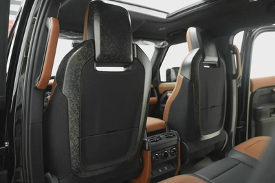 2026 LAND ROVER DEFENDER OCTA BLACK EDITION WITH WARRANTY AND SERVICE CONTRACT-10