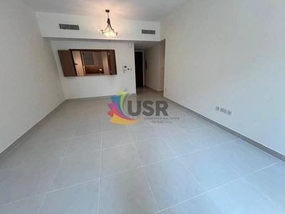 Spacious 2BR | Prime Deira Location | For 133,500-2