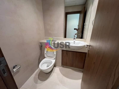 Spacious 2BR | Prime Deira Location | For 133,500-7