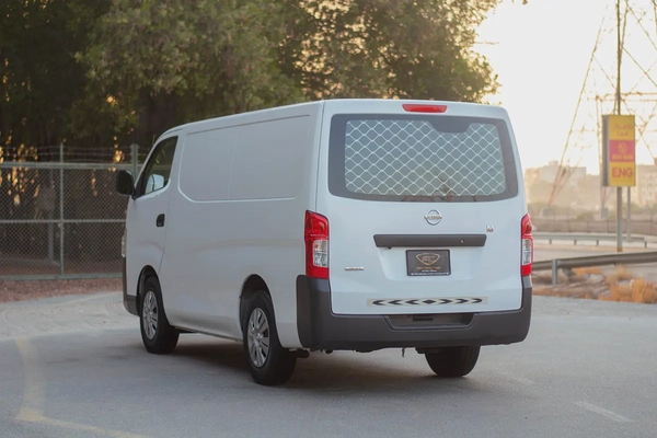 Urvan | Manual | Standard Roof Delivery Van | GCC Specs | Ref#N34808