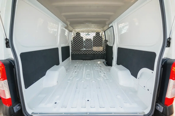 Urvan | Manual | Standard Roof Delivery Van | GCC Specs | Ref#N34808