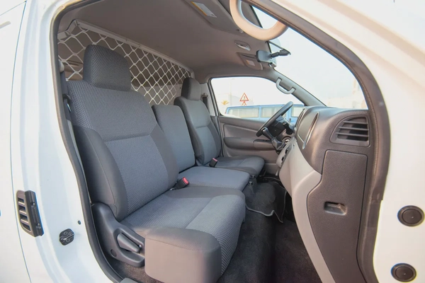 Urvan | Manual | Standard Roof Delivery Van | GCC Specs | Ref#N34808