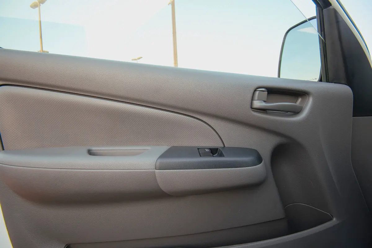 Urvan | Manual | Standard Roof Delivery Van | GCC Specs | Ref#N34808-13-13