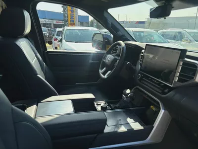 TOYOTA SEQUOIA 2024 MODEL - 4000KMS ONLY-11