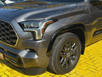 TOYOTA SEQUOIA 2024 MODEL - 4000KMS ONLY-6
