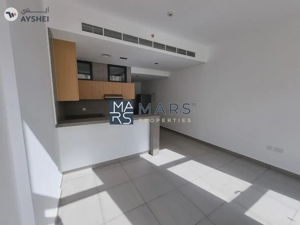 Spacious Studio with Partition for Rent in Al Mamsha, Sharjah – AED 36,000 Yearly