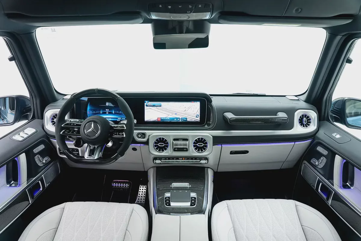 2025 MERCEDES BENZ G63 AMG. GCC. FULL CARBON. DOUBLE NIGHT PACKAGE. MAIN DEALER WARRANTY AND SERVICE-16-16