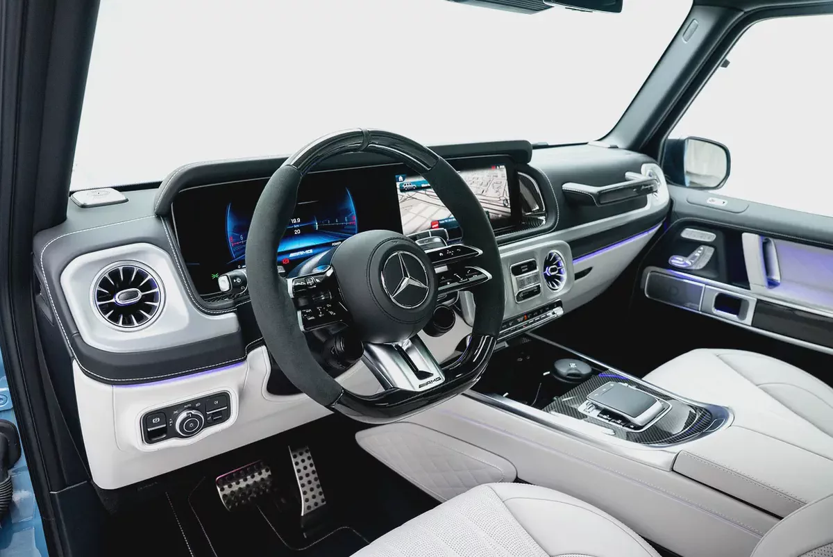 2025 MERCEDES BENZ G63 AMG. GCC. FULL CARBON. DOUBLE NIGHT PACKAGE. MAIN DEALER WARRANTY AND SERVICE-8-8