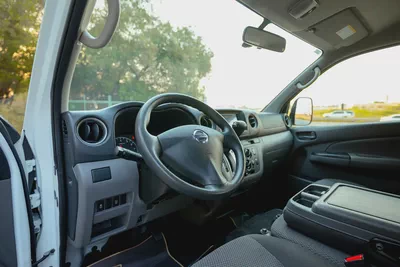 Urvan 6-Seater | Automatic | Standard Roof Delivery Van | GCC Specs | Ref#N32308-11