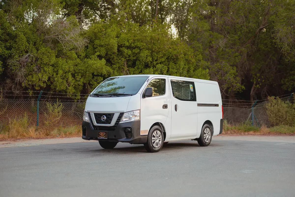 Urvan 6-Seater | Automatic | Standard Roof Delivery Van | GCC Specs | Ref#N32308