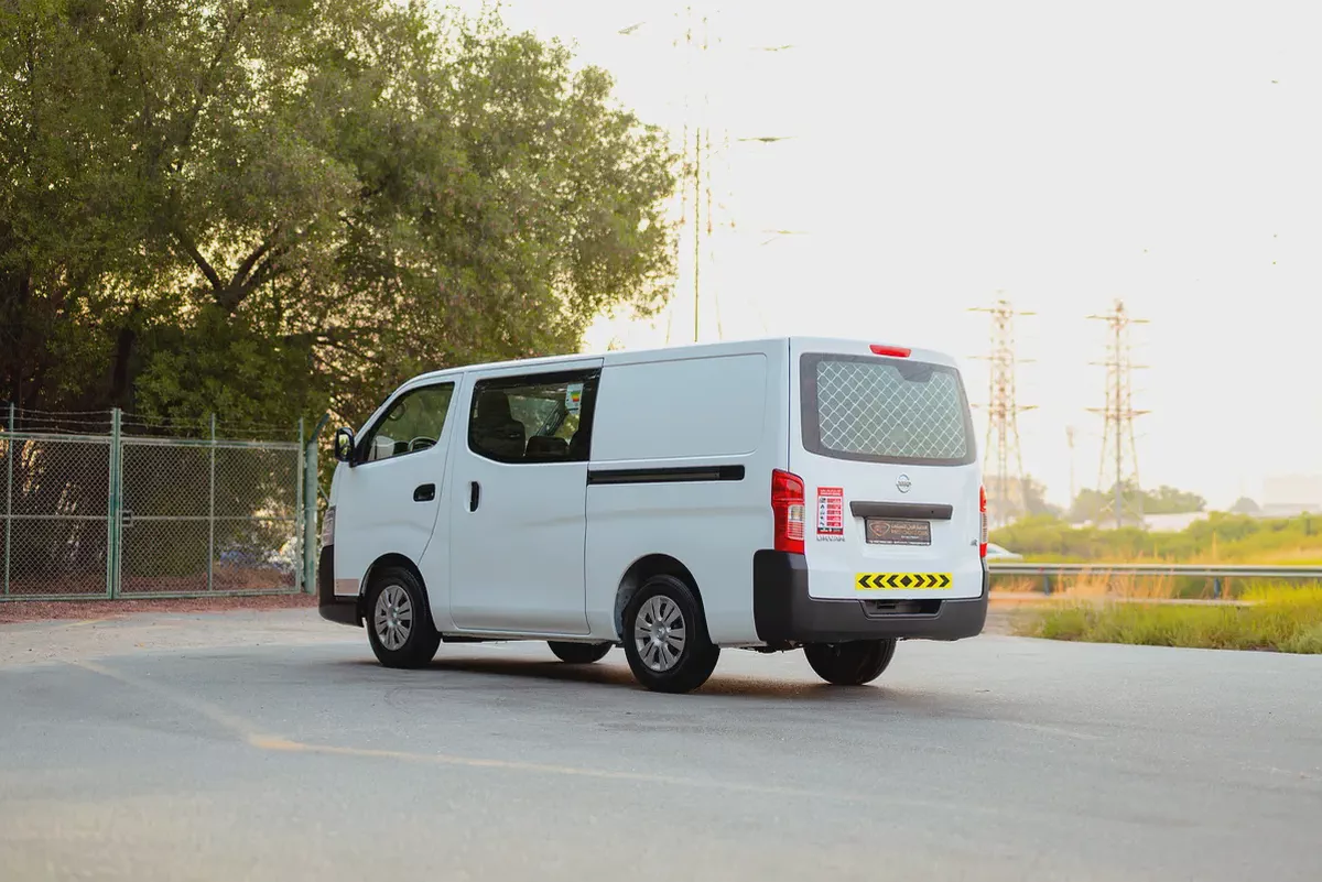 Urvan 6-Seater | Automatic | Standard Roof Delivery Van | GCC Specs | Ref#N32308-3-3