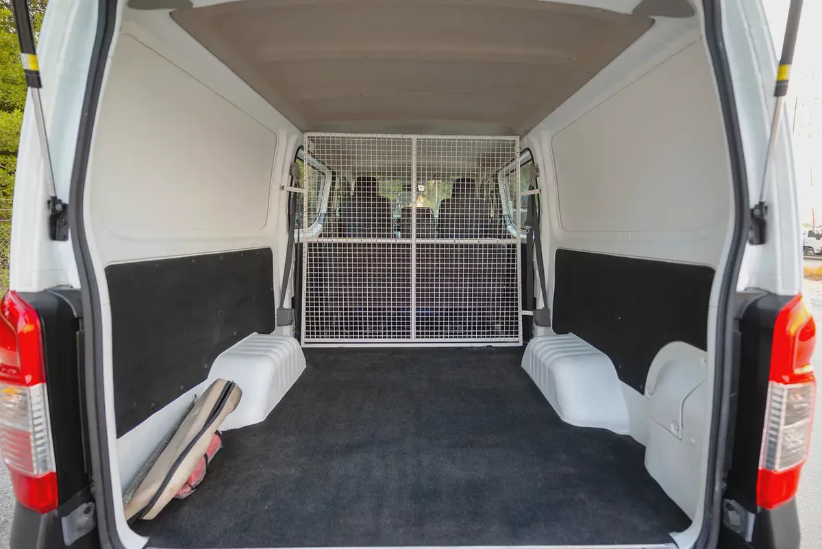 Urvan 6-Seater | Automatic | Standard Roof Delivery Van | GCC Specs | Ref#N32308-6-6